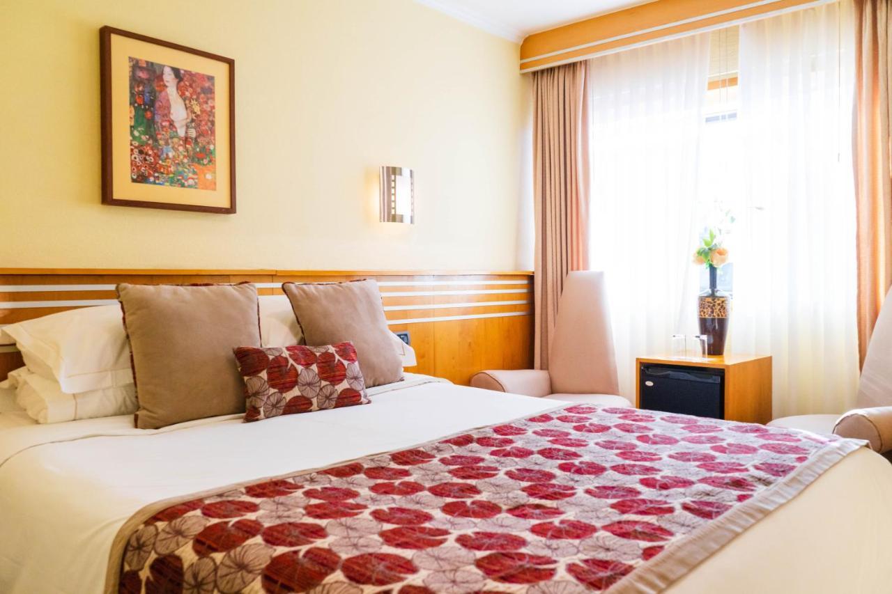 Hotel Restaurante Ankara วิญาเดลมาร์ ภายนอก รูปภาพ