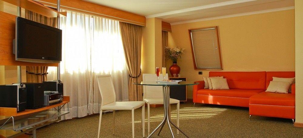 Hotel Restaurante Ankara วิญาเดลมาร์ ภายนอก รูปภาพ